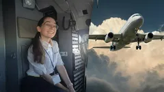 Een voormalige stewardess heeft de slechtste plekken in het vliegtuig genoemd: wat is er mis mee?